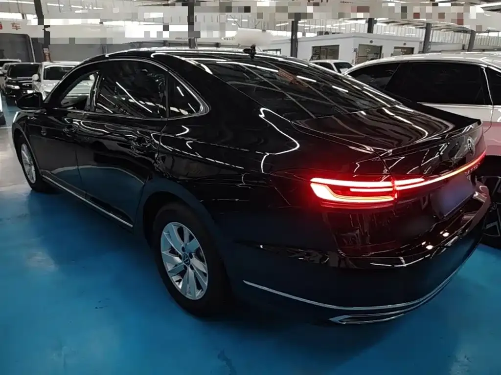 Volkswagen Passat 2024 из CN, фото 4