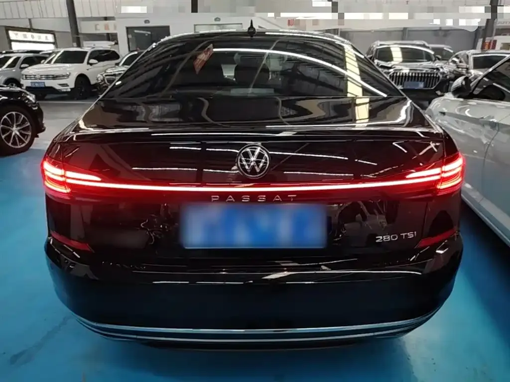 Volkswagen Passat 2024 из CN, фото 6