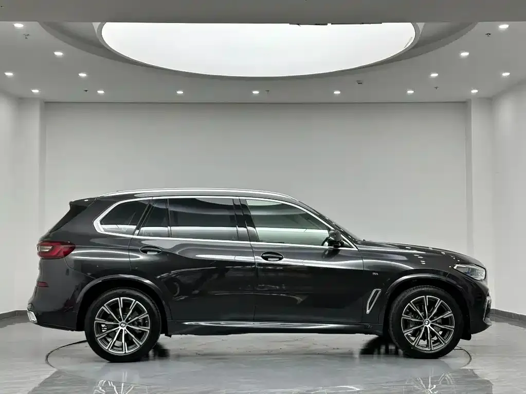 BMW X5 — фото 2