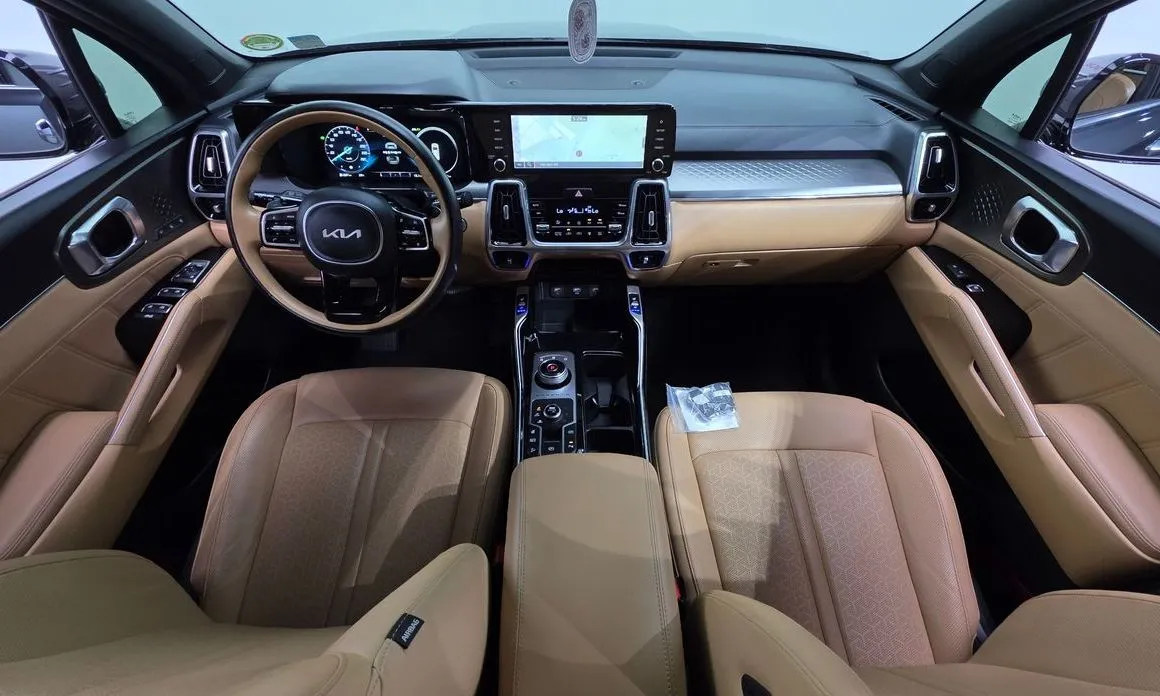 Kia Sorento — фото 9