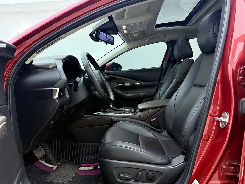 Mazda CX-30 2021 из CN, фото 6