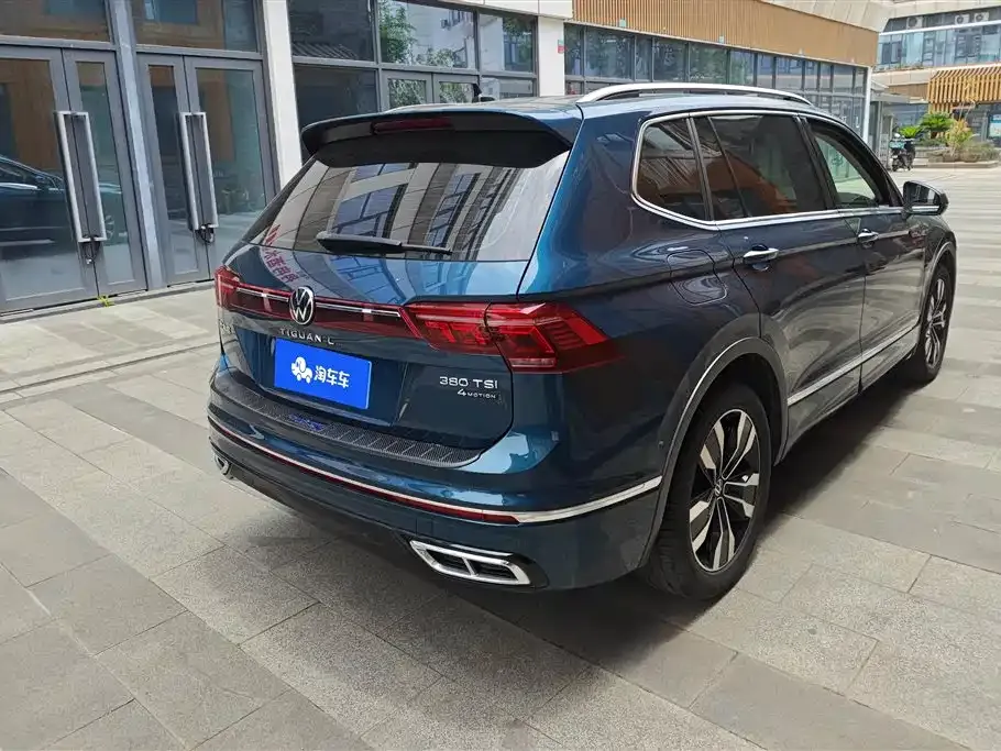 Volkswagen Tiguan L — фото 2