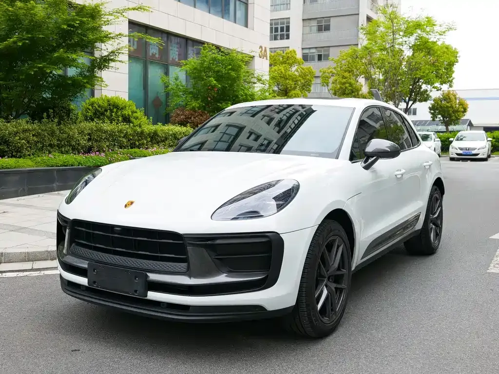 Porsche Macan — фото 1
