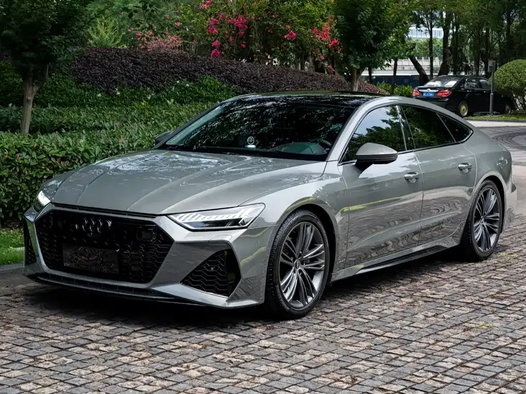 Audi A7 — фото 1