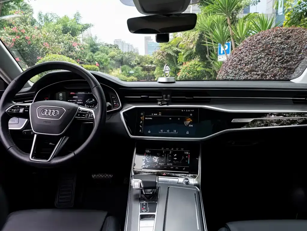 Audi A7 — фото 9
