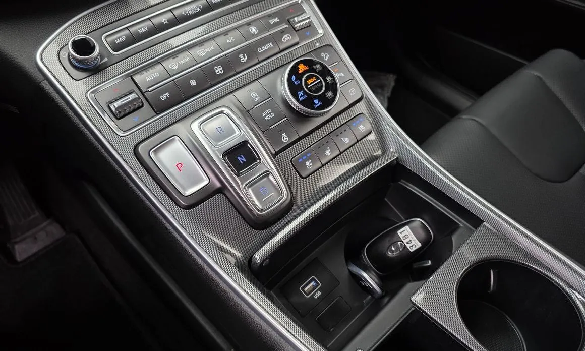 Hyundai Santafe 2023 из KR, фото 9