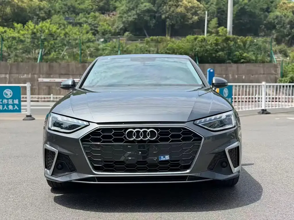 Audi A4L — фото 9
