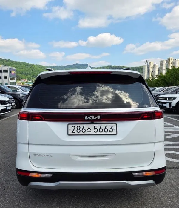 Kia Carnival — фото 2