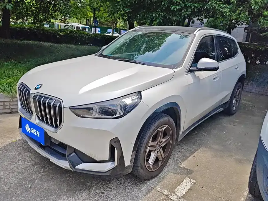 BMW X1 — фото 1