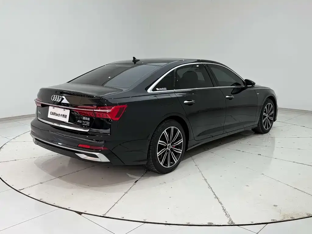 Audi A6L — фото 3