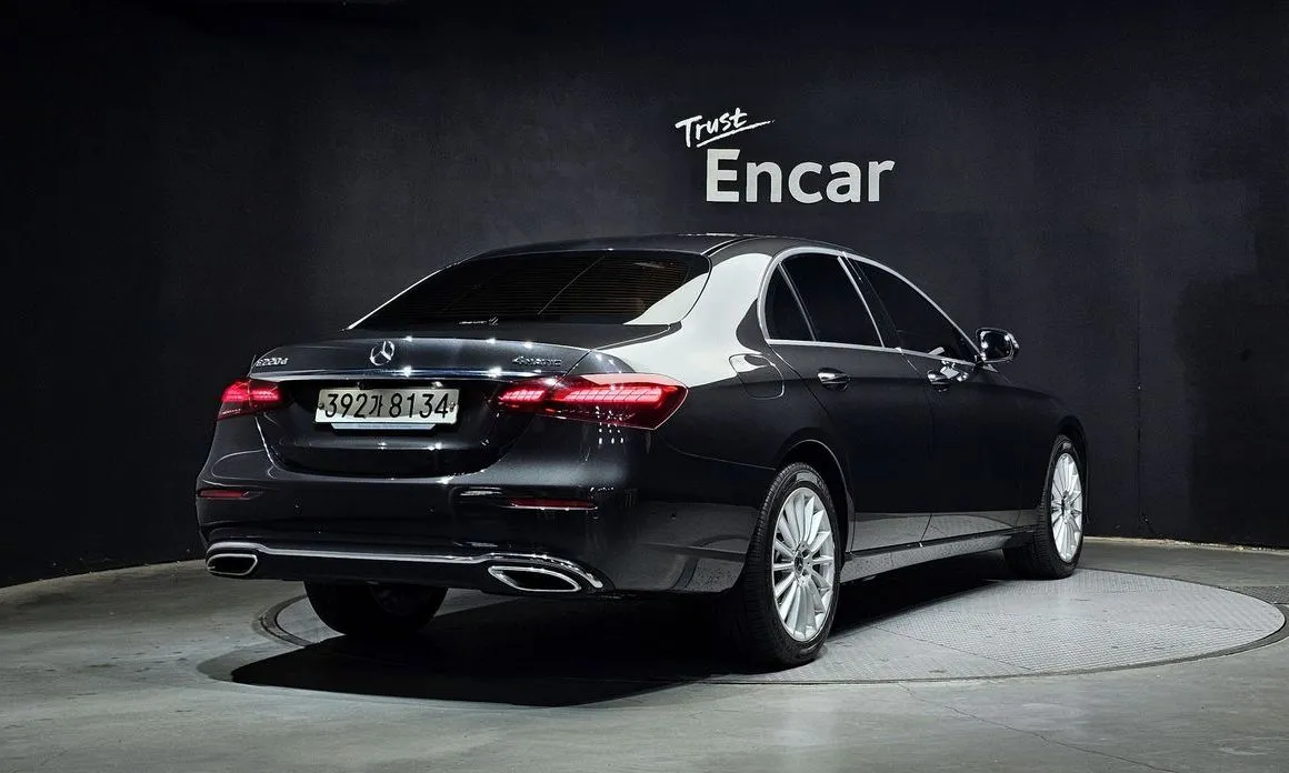 Mercedes-Benz E-Class 2021 из KR, фото 2