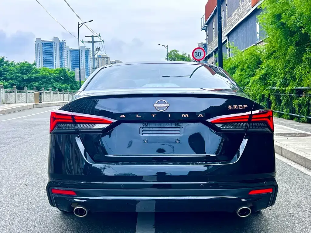 Nissan Teana — фото 5