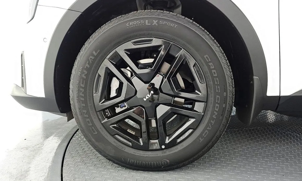 Kia Sorento — фото 5