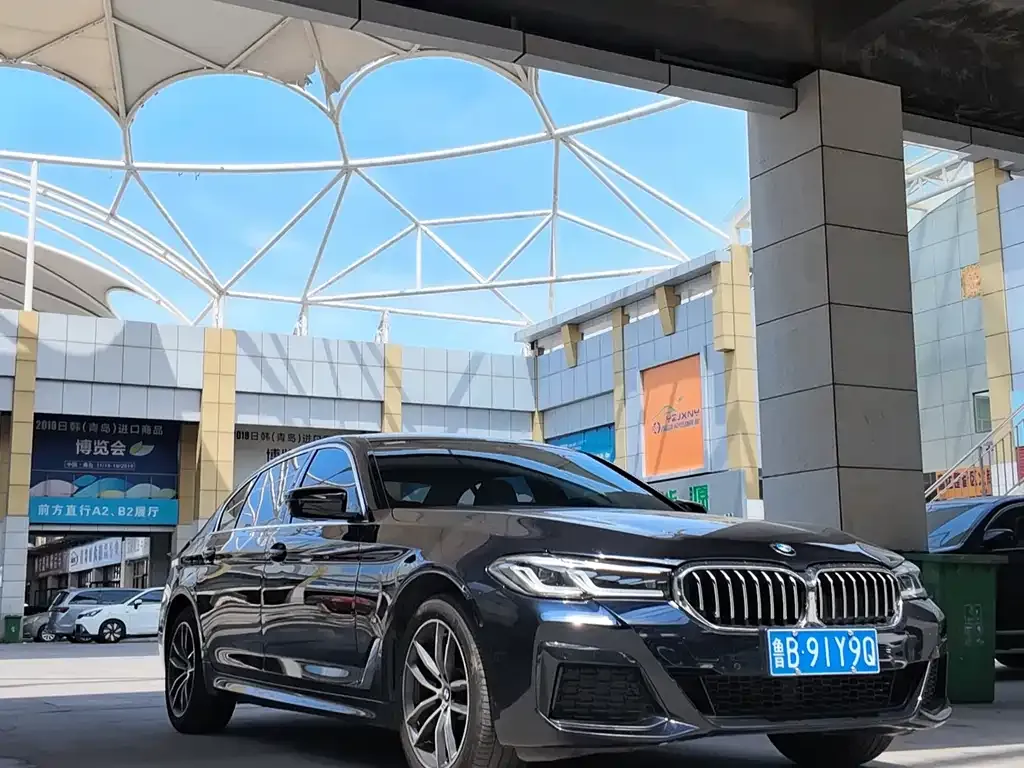 BMW 5 Series — фото 10