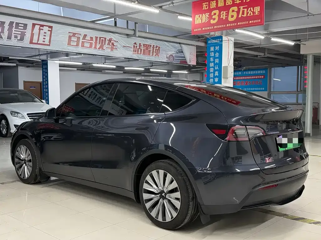 Tesla Model Y — фото 3