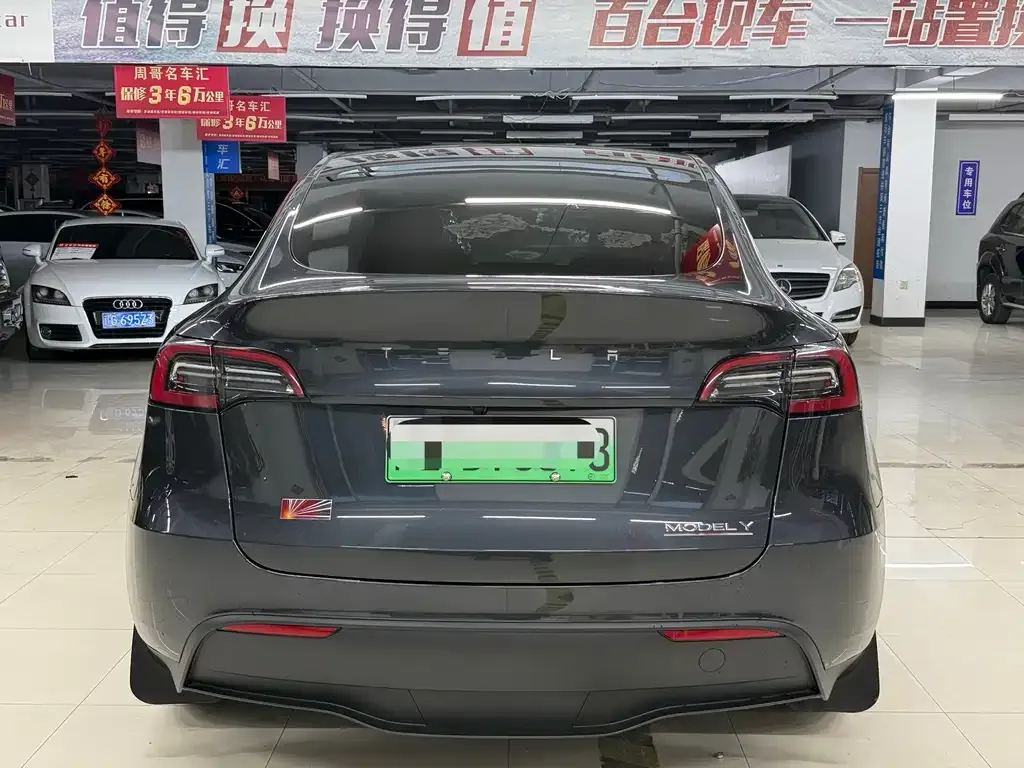 Tesla Model Y — фото 7