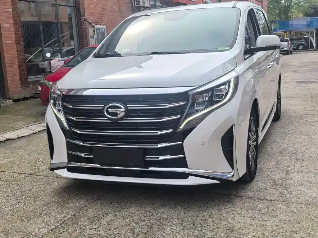 GAC Motor Trumpchi M8 — фото 1