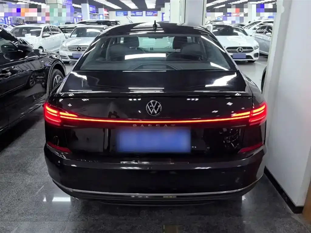 Volkswagen Passat — фото 4