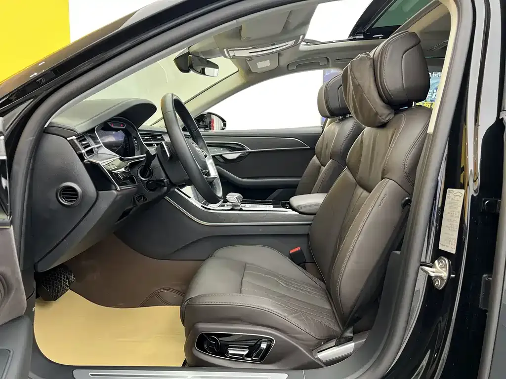 Audi A8 2024 из CN, фото 6