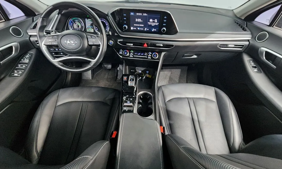 Hyundai Sonata 2023 из KR, фото 3