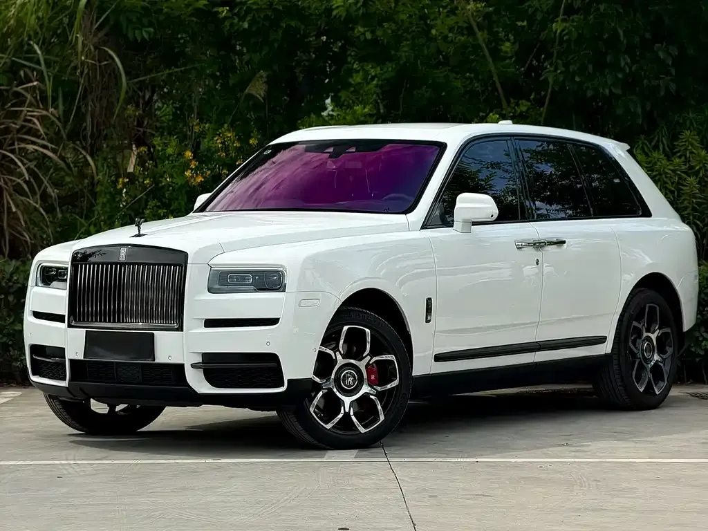 Rolls-Royce Cullinan — фото 1