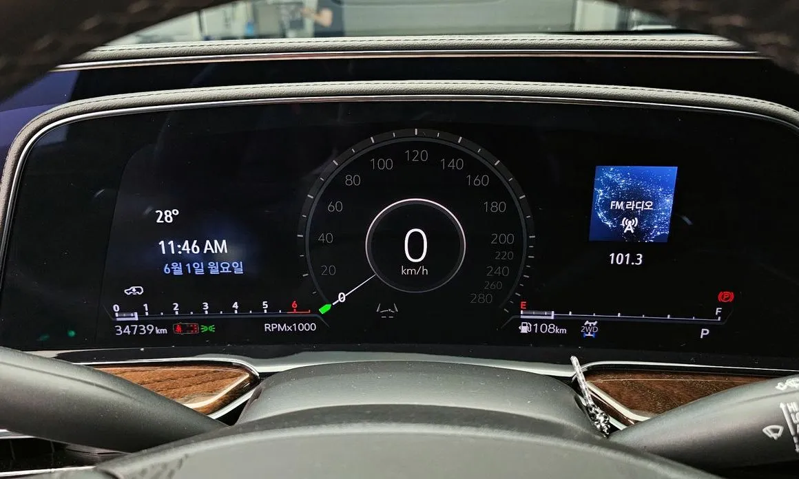 Cadillac Escalade 2022 из KR, фото 8