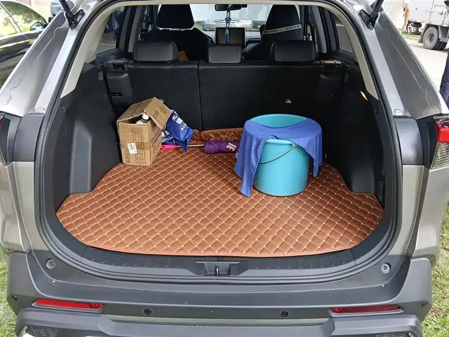 Toyota RAV4 — фото 6
