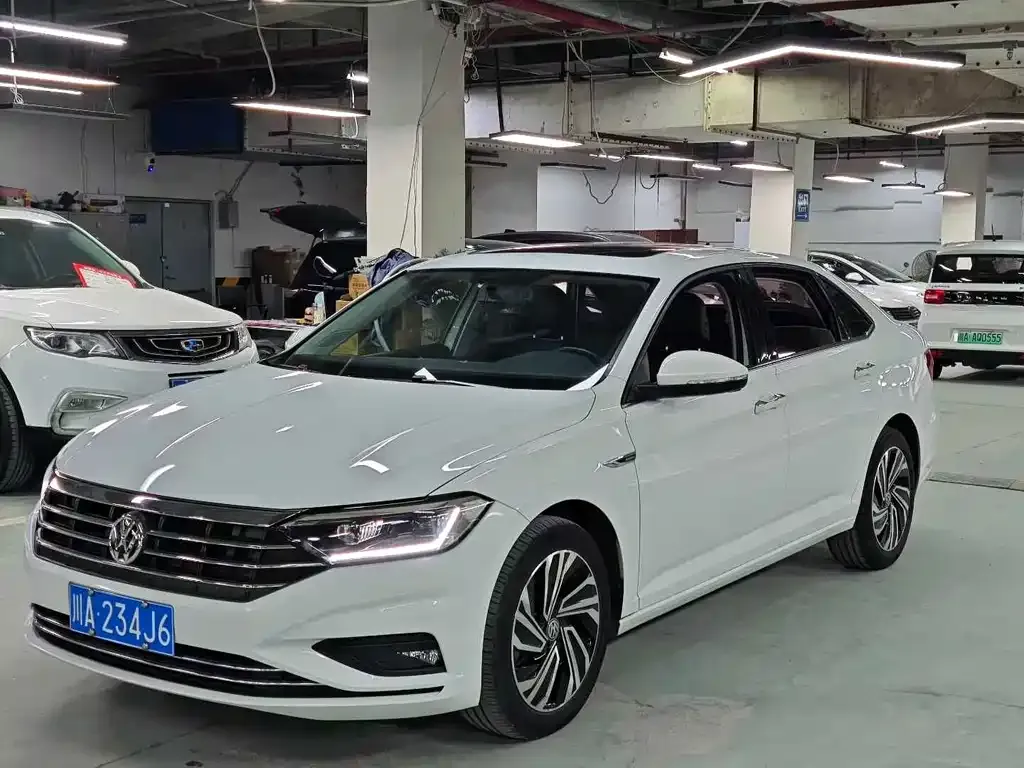 Volkswagen Sagitar — фото 1