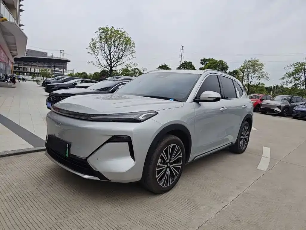 Geely Galaxy Xingjian 7 — фото 1