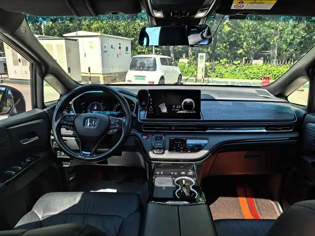 Honda Elysion 2023 из CN, фото 2