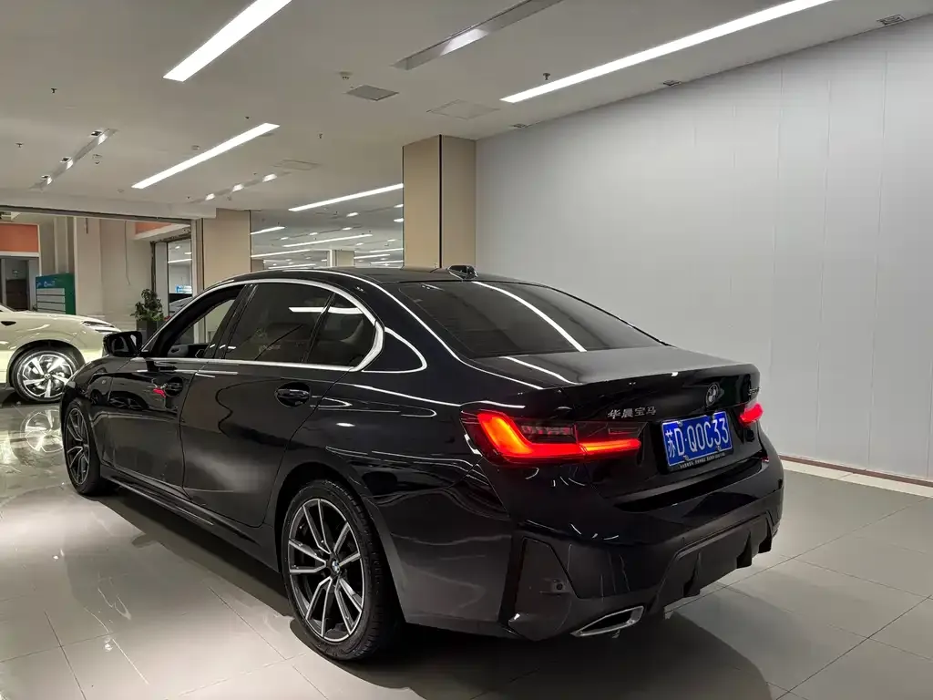 BMW 3 Series 2024 из CN, фото 10