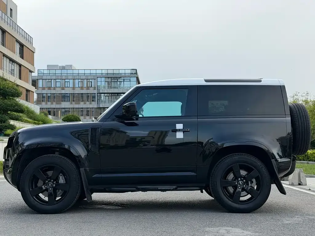 Land Rover Defender — фото 7