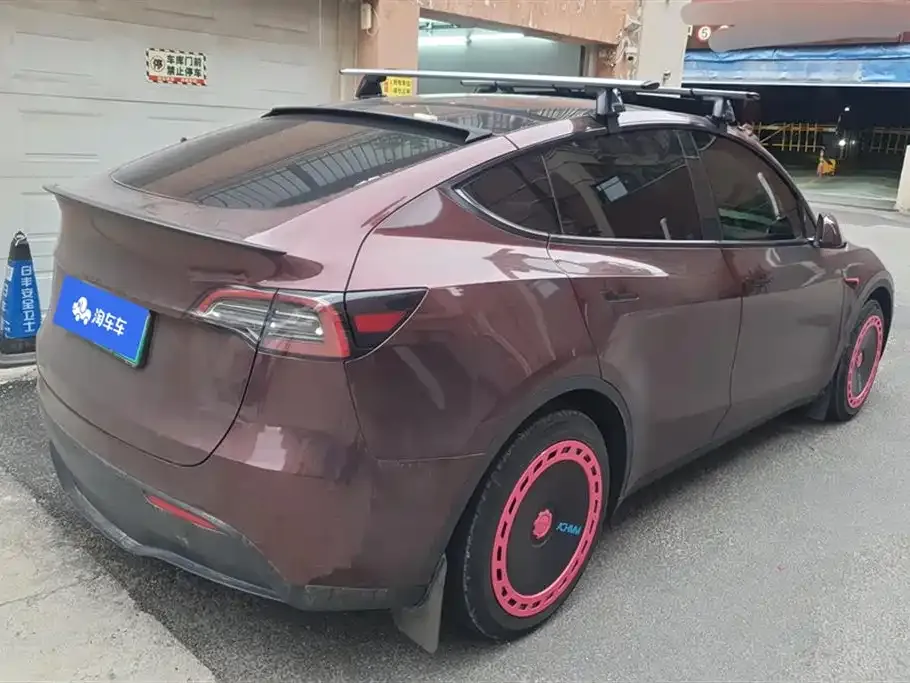 Tesla Model Y — фото 2
