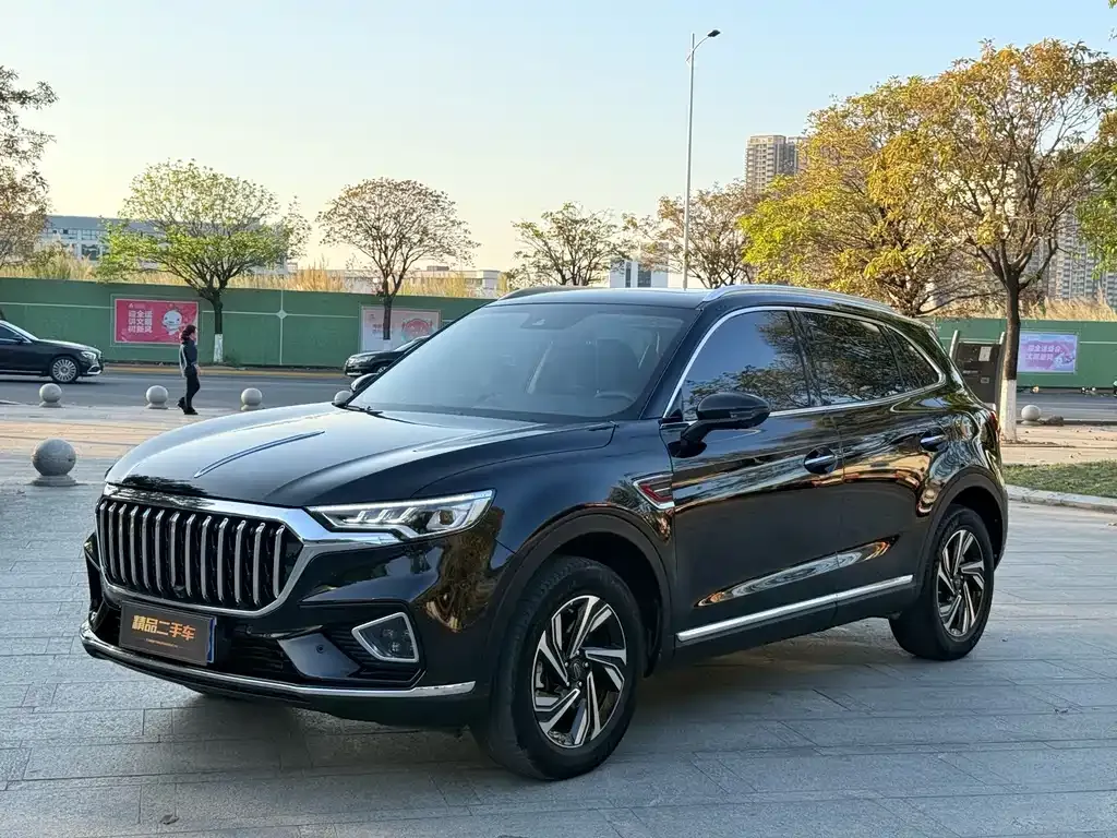 Hongqi HS5 — фото 1