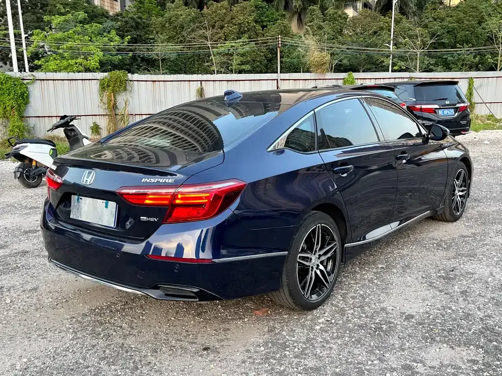 Honda Inspire — фото 6