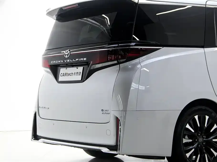 Toyota Vellfire — фото 10