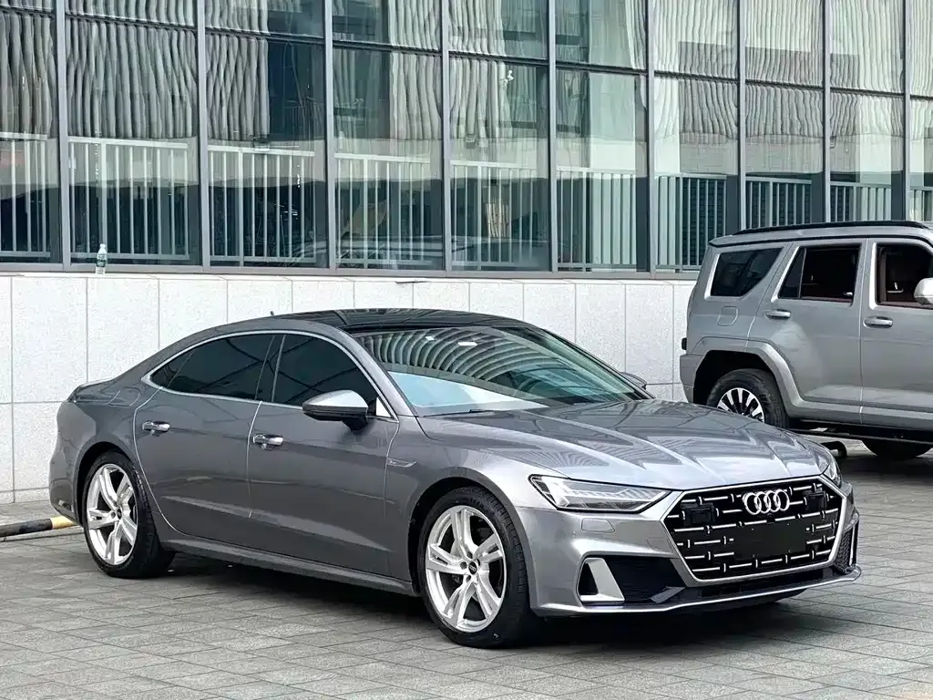 Audi A7L 2022 из CN, фото 3
