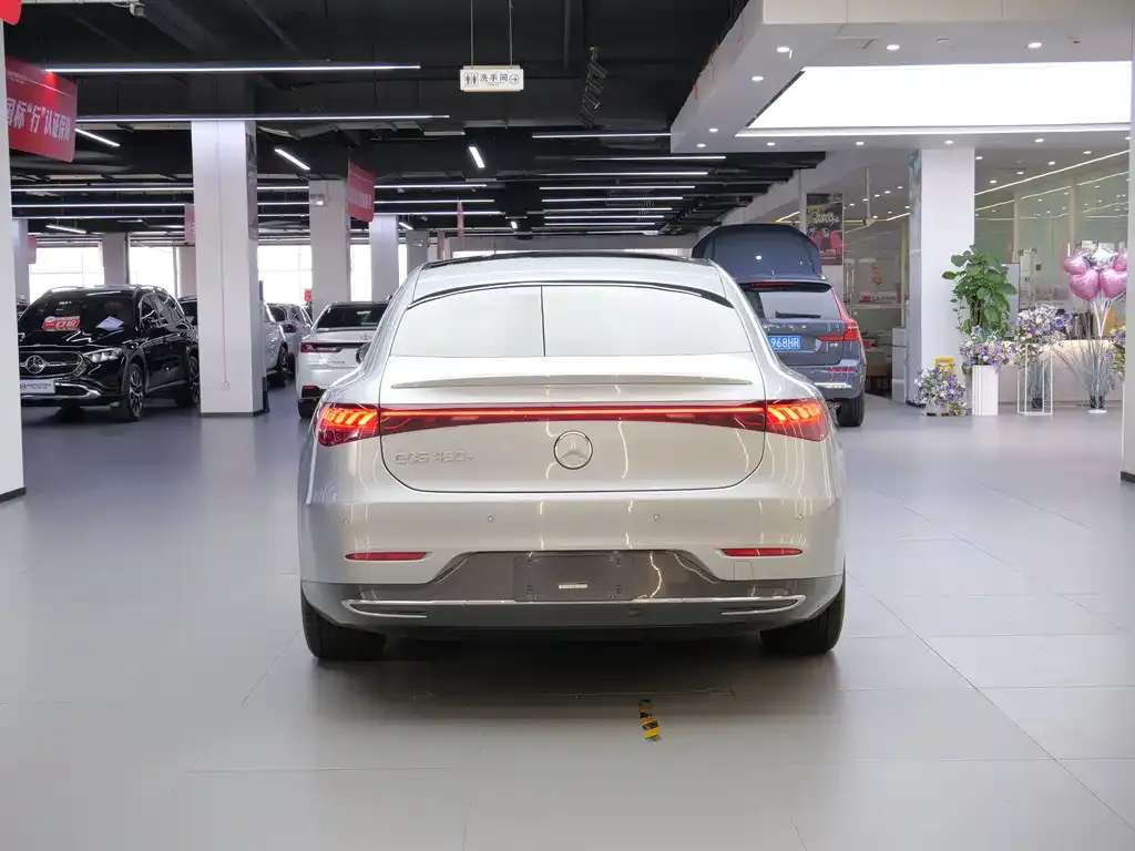 Mercedes-Benz EQS — фото 10