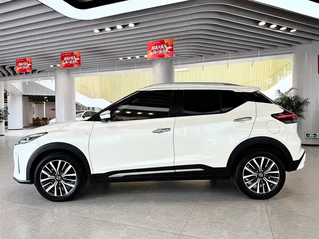 Nissan Kicks 2023 из CN, фото 2