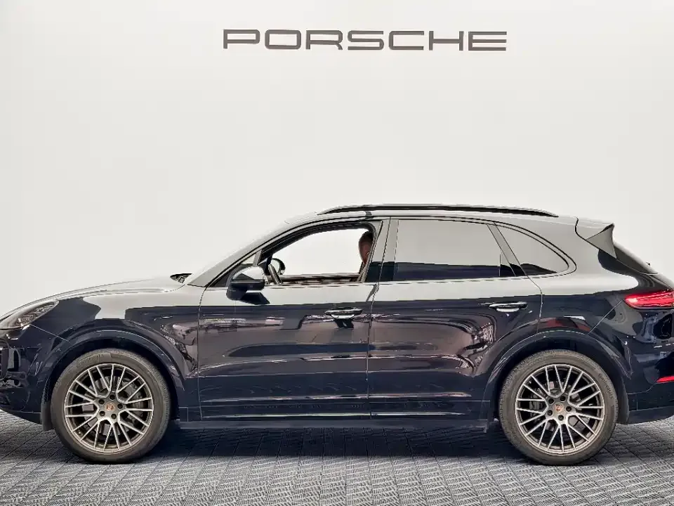 Porsche Cayenne — фото 7