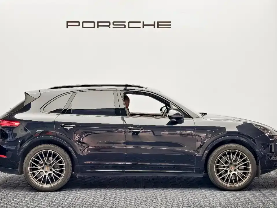 Porsche Cayenne — фото 2