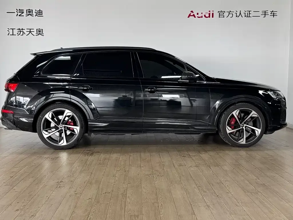 Audi SQ7 2024 из CN, фото 7