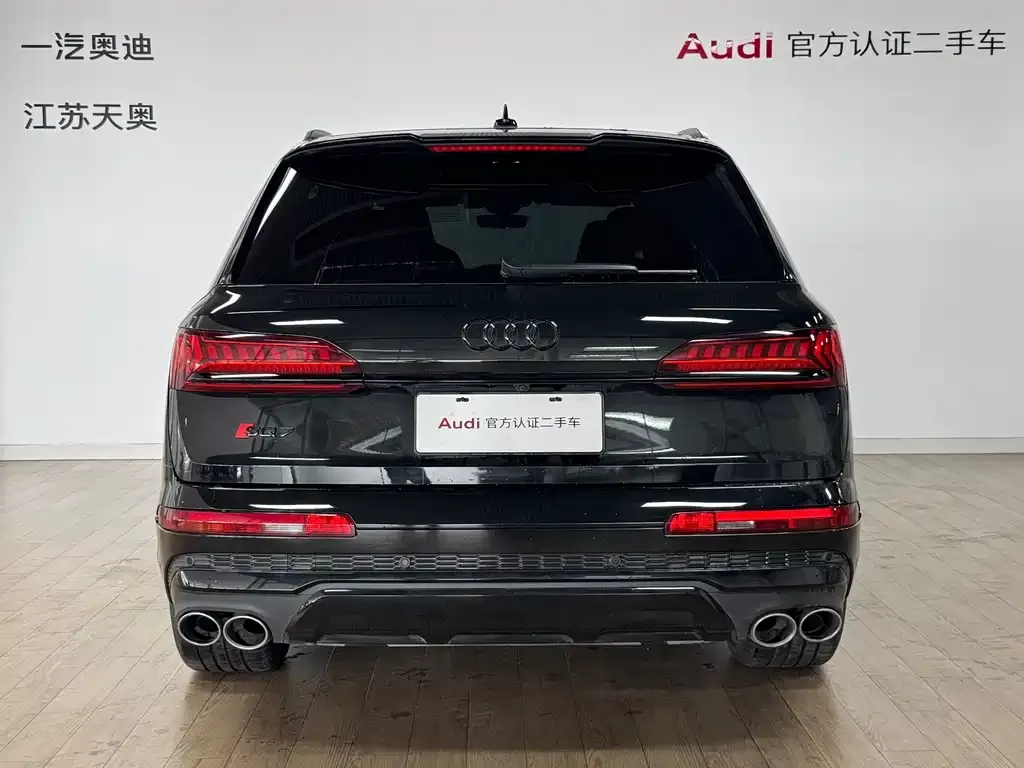 Audi SQ7 2024 из CN, фото 3