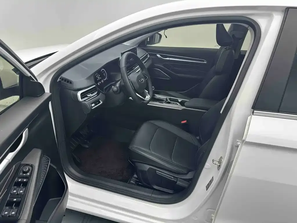 Geely Emgrand 2023 из CN, фото 3