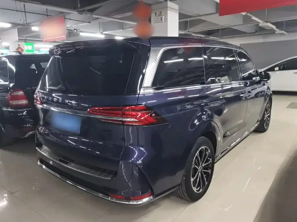 Roewe iMAX8 — фото 10