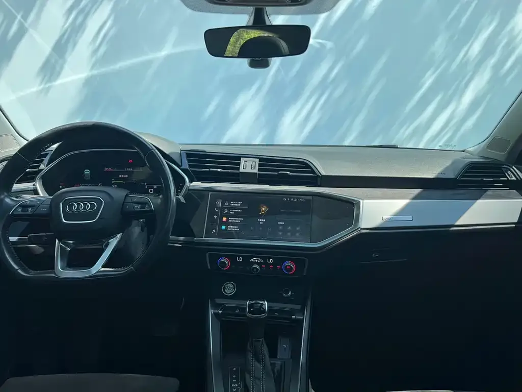 Audi Q3 — фото 9