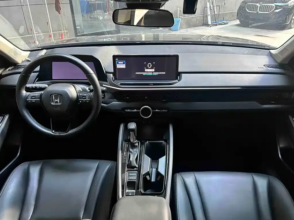 Honda Accord — фото 3