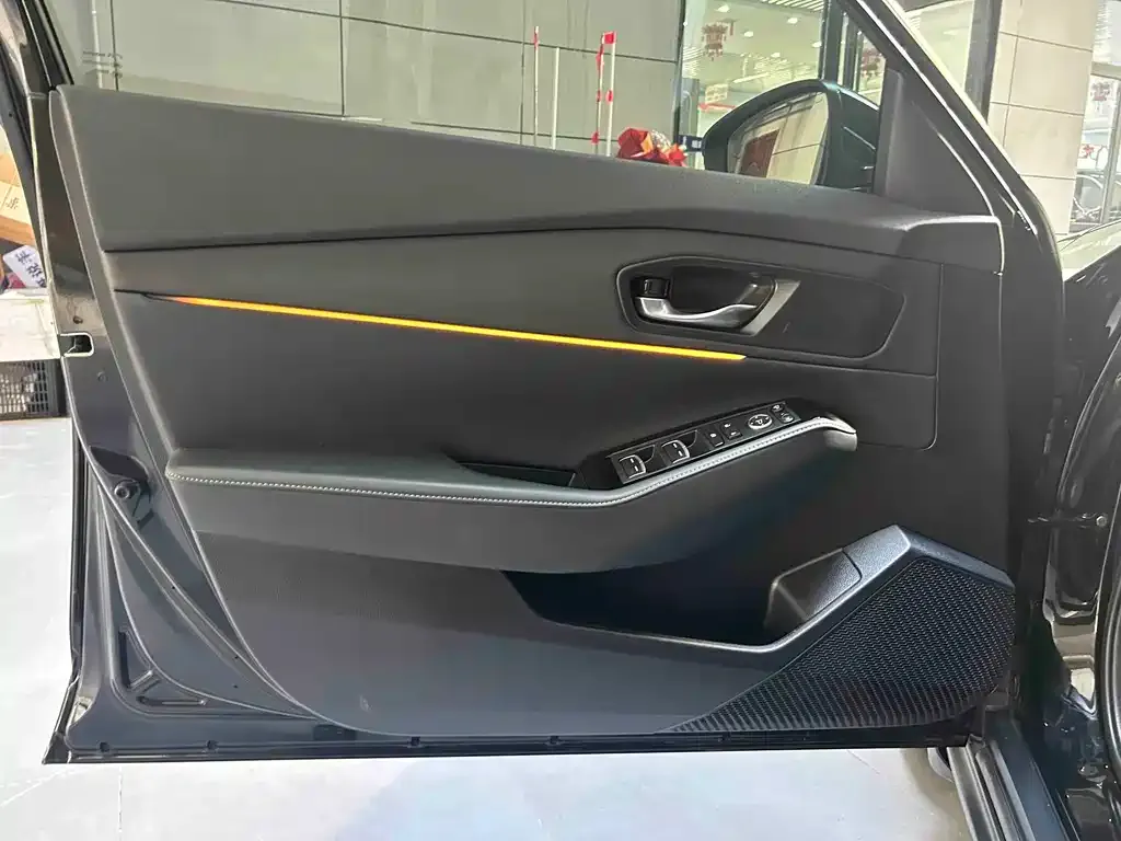 Honda Accord — фото 9