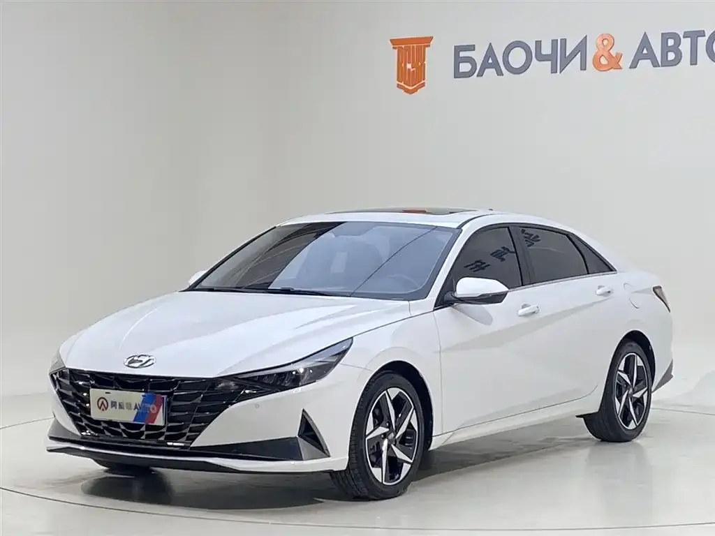 Hyundai Elantra — фото 3