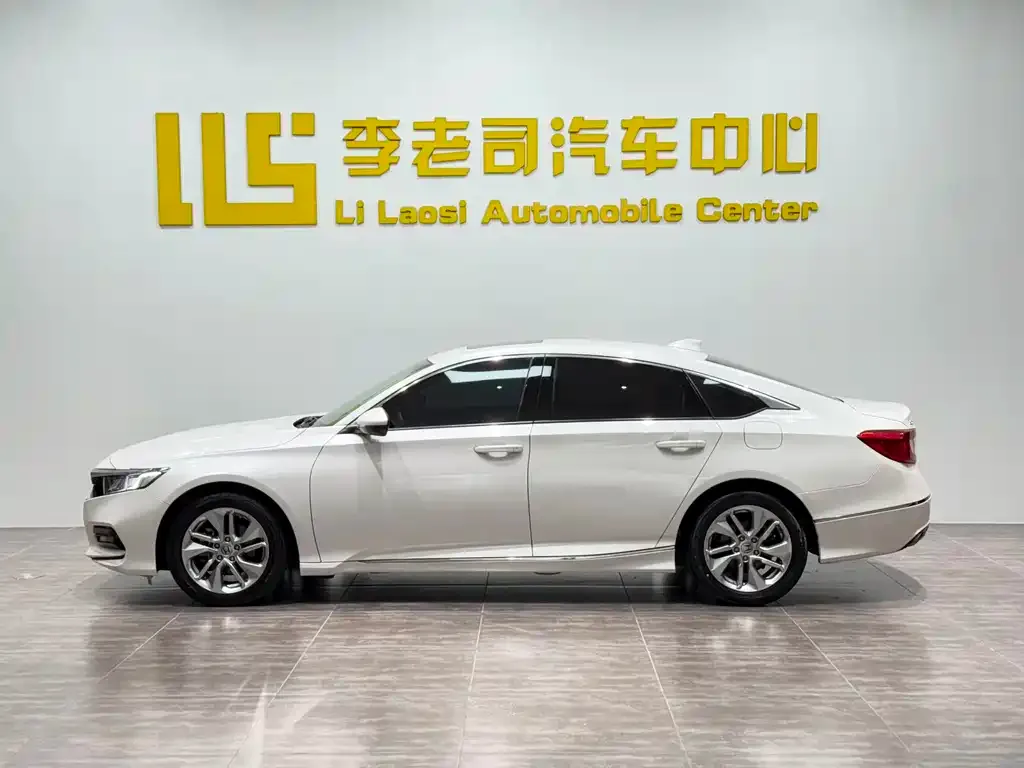 Honda Accord — фото 2